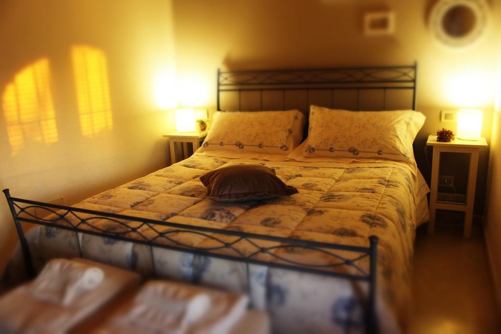 Giardino Degli Ulivi Apartment คาปริโน เวโรเนเซ ภายนอก รูปภาพ
