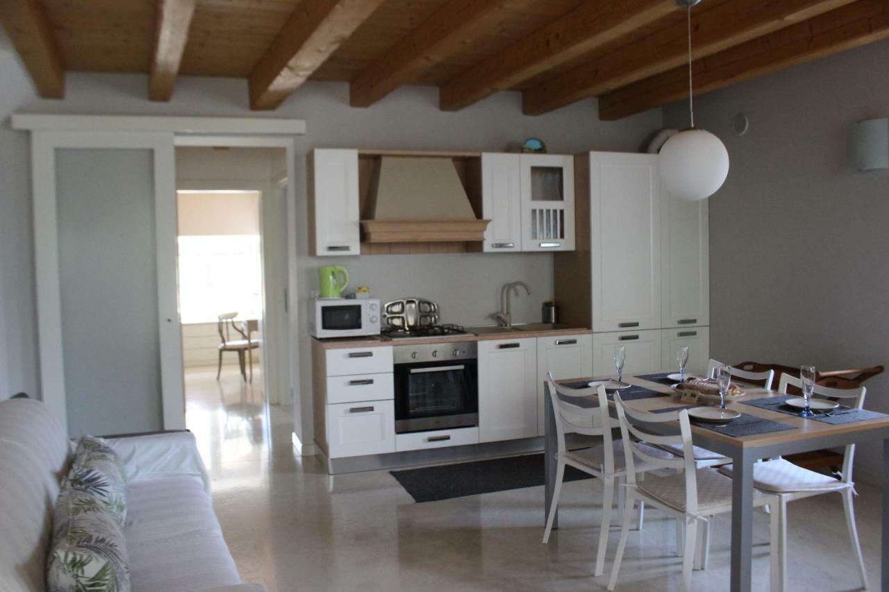 Giardino Degli Ulivi Apartment คาปริโน เวโรเนเซ ภายนอก รูปภาพ
